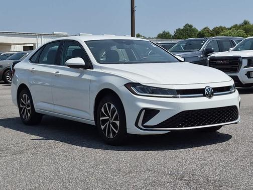 Pure White 2025 Volkswagen Jetta 1.5T S