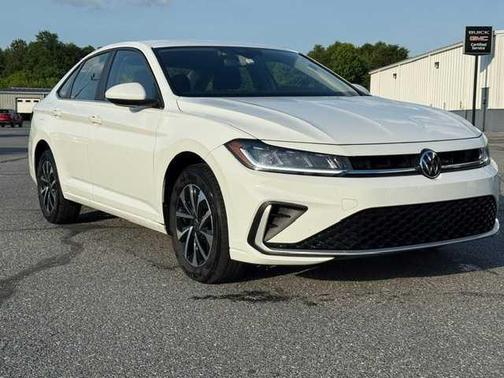 Pure White 2025 Volkswagen Jetta 1.5T S