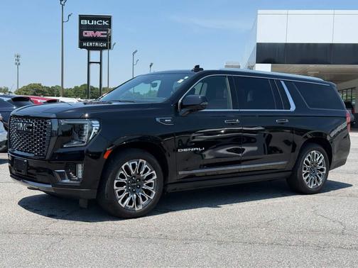 Onyx Black 2023 GMC Yukon XL Denali Ultimate