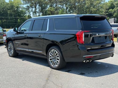 Onyx Black 2023 GMC Yukon XL Denali Ultimate