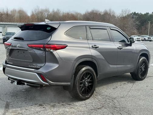 2021 Toyota Highlander Platinum