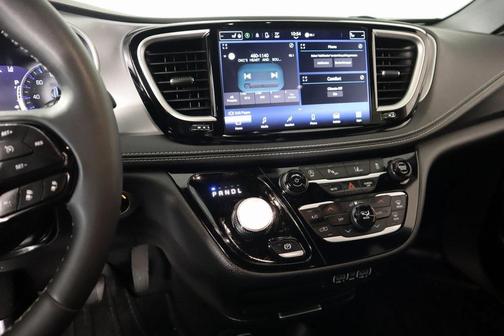 2023 Chrysler Pacifica Touring