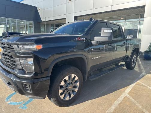 2024 Chevrolet Silverado 2500 Custom