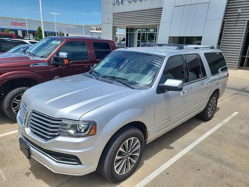 2016 Lincoln Navigator L Select