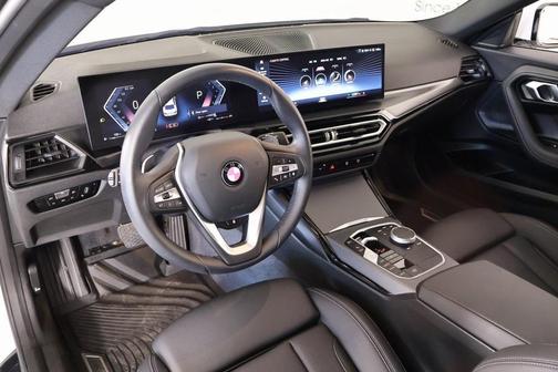 2024 BMW 230 i xDrive