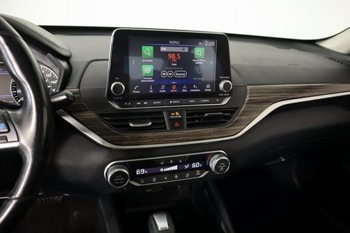 2020 Nissan Altima 2.0 Platinum