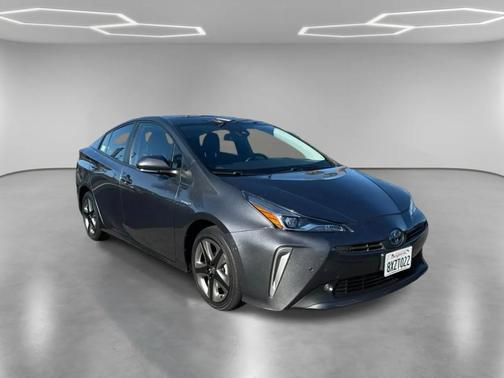 Magnetic Gray Metallic 2022 Toyota Prius XLE (Natl)