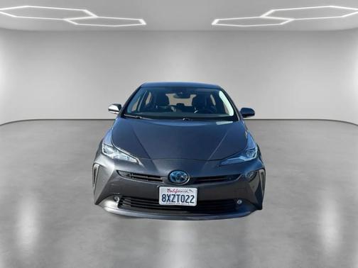 Magnetic Gray Metallic 2022 Toyota Prius XLE (Natl)