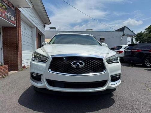 2016 INFINITI QX60 Base