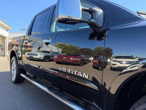 2014 Nissan Titan SL