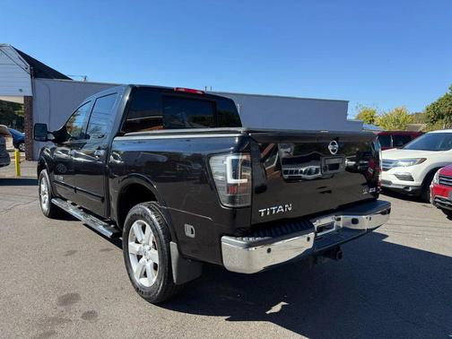 2014 Nissan Titan SL