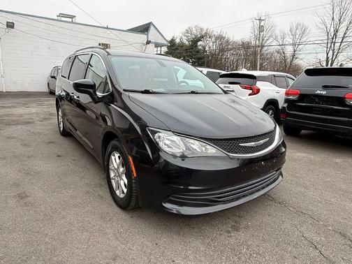 2020 Chrysler Voyager LXI