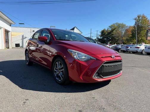 2019 Toyota Yaris Sedan LE