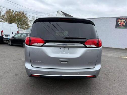 2018 Chrysler Pacifica Limited