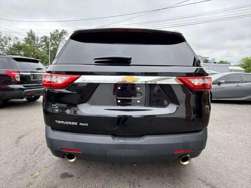 2018 Chevrolet Traverse LS
