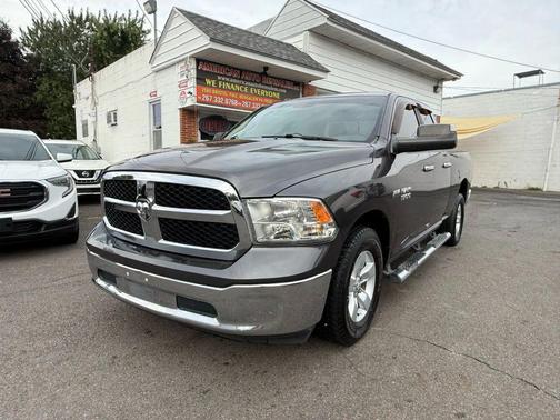 2015 RAM 1500 SLT