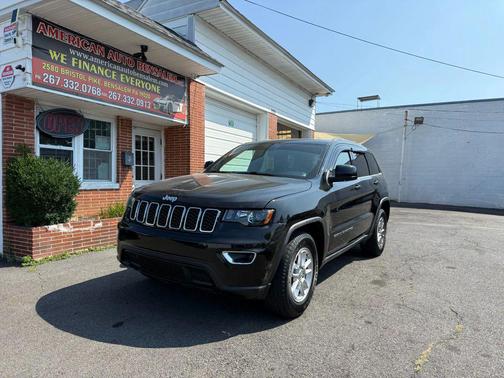 2019 Jeep Grand Cherokee Laredo