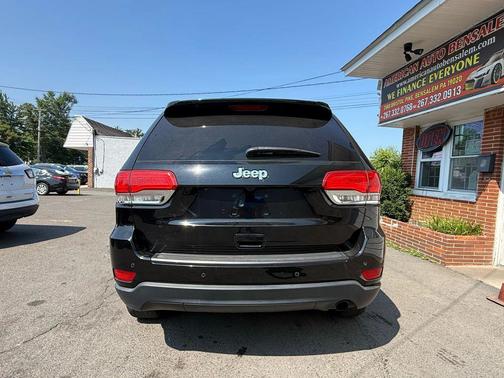 2019 Jeep Grand Cherokee Laredo