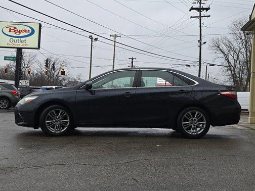 2015 Toyota Camry SE