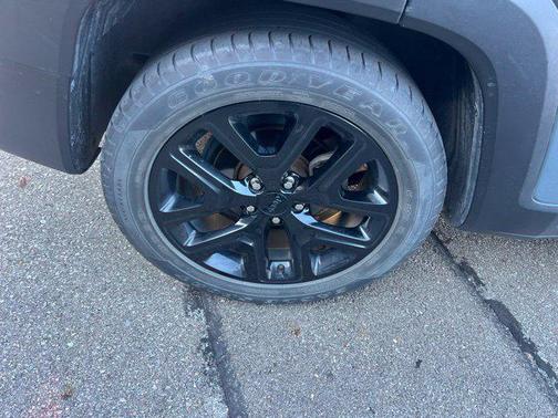 Anvil 2017 Jeep Renegade Altitude