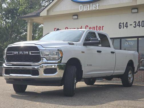 2022 RAM 2500 Tradesman Crew Cab 4x4 8' Box