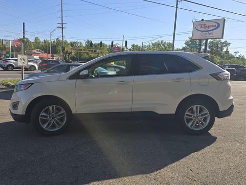White Platinum Metallic Tri-Coat 2018 Ford Edge SEL