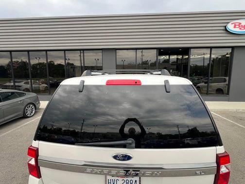 White Platinum Metallic Tri-Coat 2016 Ford Expedition EL Limited