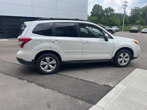 2014 Subaru Forester 2.5i Touring