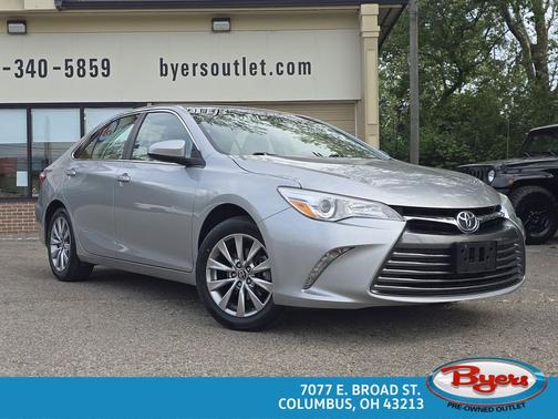 Celestial Silver Metallic 2017 Toyota Camry XLE