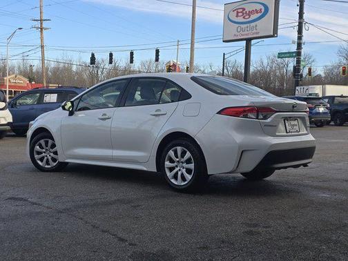 2024 Toyota Corolla Hybrid LE
