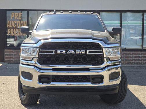 Granite Crystal Metallic Clearcoat 2022 RAM 2500 Tradesman Crew Cab 4x4 6'4' Box