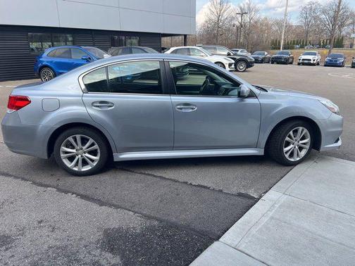 2014 Subaru Legacy Premium