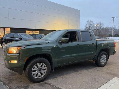 2023 Nissan Frontier SV