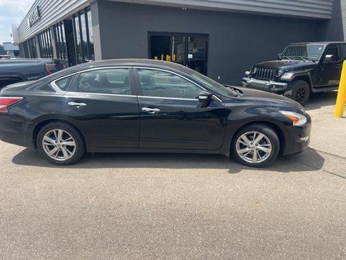 Super Black 2015 Nissan Altima 2.5 SL