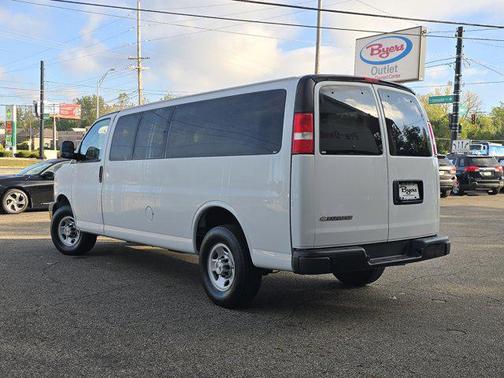 2023 Chevrolet Express 3500 RWD 3500 Extended Wheelbase LS