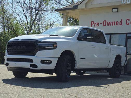 Bright White Clearcoat 2022 RAM 1500 Limited