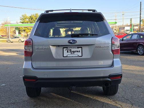 2016 Subaru Forester 2.5i Touring
