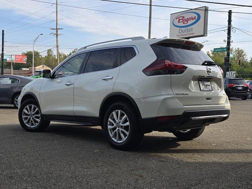 2018 Nissan Rogue SV