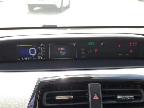 2022 Toyota Prius L