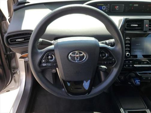 2022 Toyota Prius L