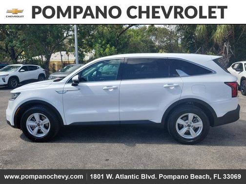 2023 Kia Sorento LX