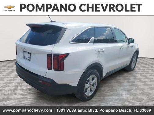 2023 Kia Sorento LX
