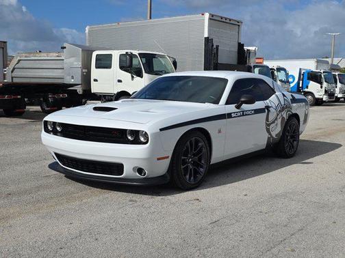 White Knuckle Clearcoat 2023 Dodge Challenger R/T Scat Pack