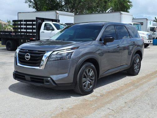 Gun Metallic 2024 Nissan Pathfinder S FWD