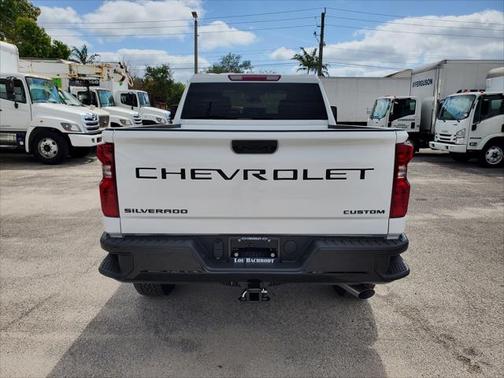 2025 Chevrolet Silverado 2500 Custom