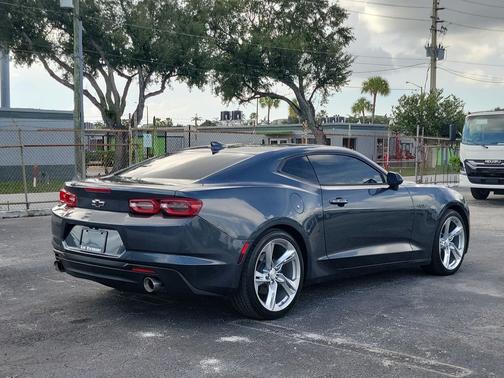 Shadow Gray Metallic 2020 Chevrolet Camaro RWD Coupe LT1