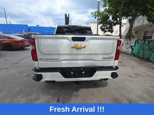 Iridescent Pearl Tricoat 2021 Chevrolet Silverado 1500 High Country