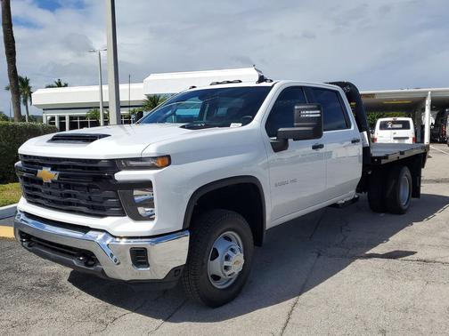 2025 Chevrolet Silverado 3500 WT