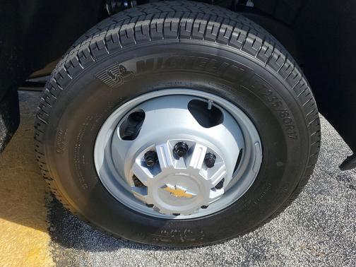 2025 Chevrolet Silverado 3500 WT