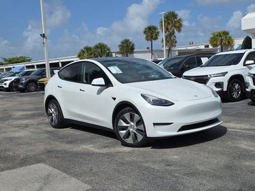 Pearl White Multi-Coat 2020 Tesla Model Y Long Range Dual Motor All-Wheel Drive